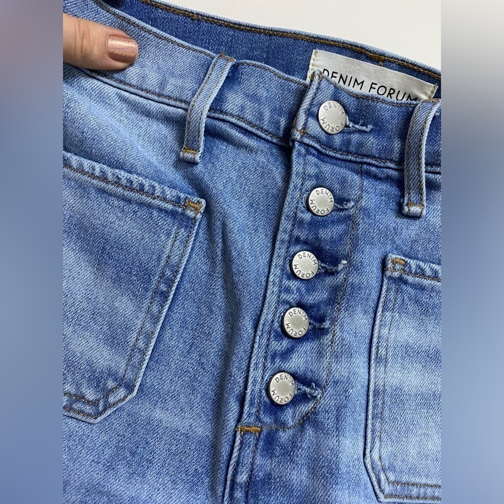 Aritiza Denim Forum - The Bailey High Rise Crop Flare Exposed Button Jeans - Picture 6 of 11